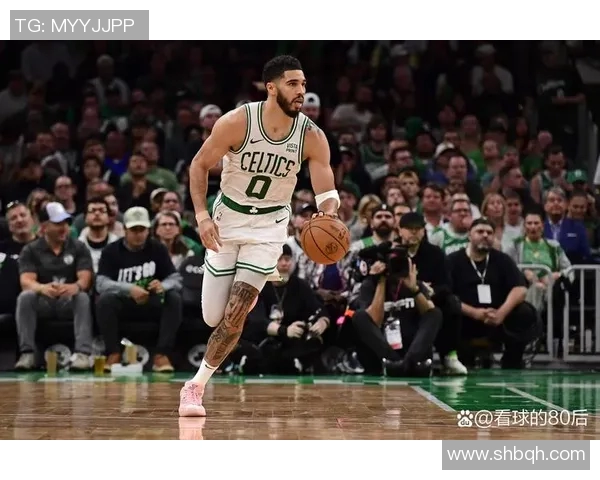 官方公告:塔图姆被罚+停赛! 官方公告:塔图姆被罚+停赛!