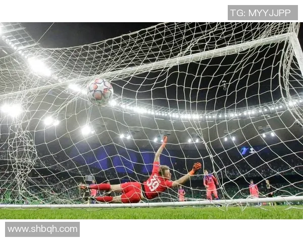 足球替补球员出场时间与临场发挥效率的非线性关系