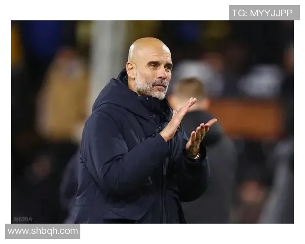 瓜迪奥拉创新战术体系解析与实践探讨:足球场上的智能进攻与防守平衡 瓜迪奥拉创新战术体系解析与实践探讨:足球场上的智能进攻与防守平衡